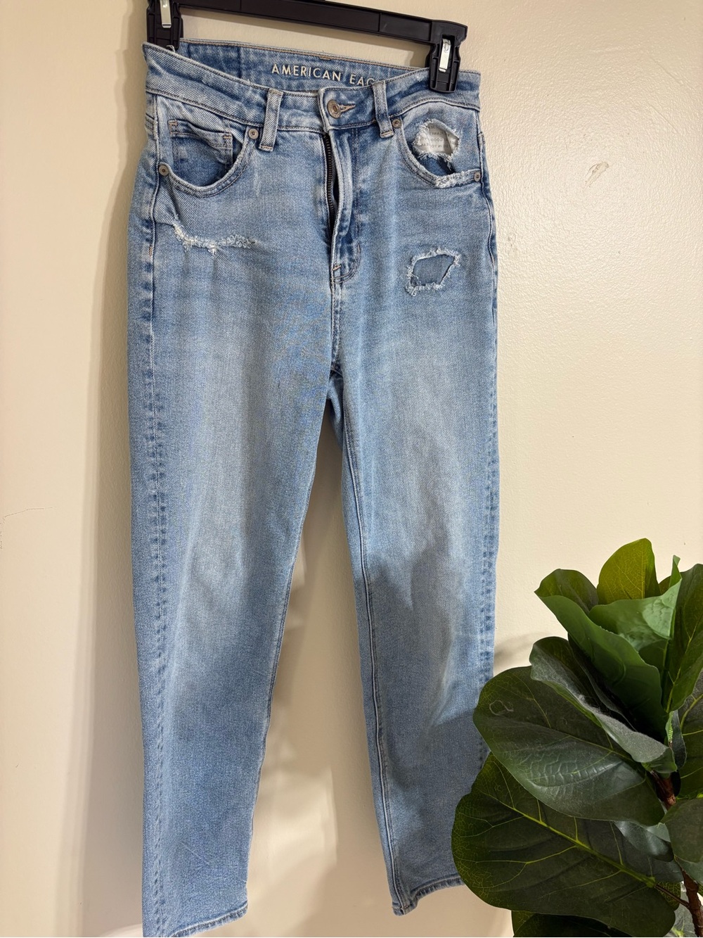 American Eagle Outfitters Light Wash Distressed High-Rise Jeans